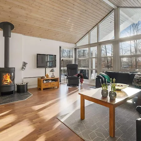 Semesterbostad Toftlund With A Fireplace 09 *