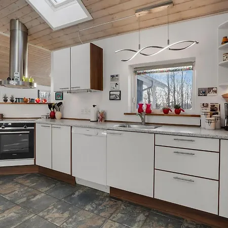 Semesterbostad Toftlund With A Fireplace 09 *