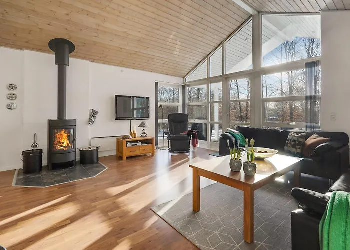 Casa de Férias With A Fireplace 09 *